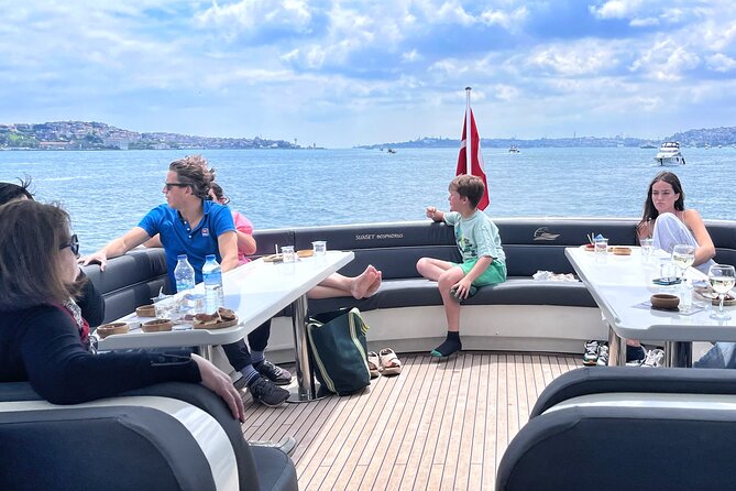 Luxury Bosphorus Yacht Tour – Asian Side Stop & Exploration - Anadolu Hisarı, Küçüksu Pavilion, and Beylerbeyi Palace