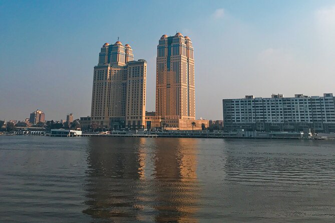 Luxury Cairo Nile Dinner Cruise and Show - Nile Maxim Cruise - A set dinner with Egyptian favorites