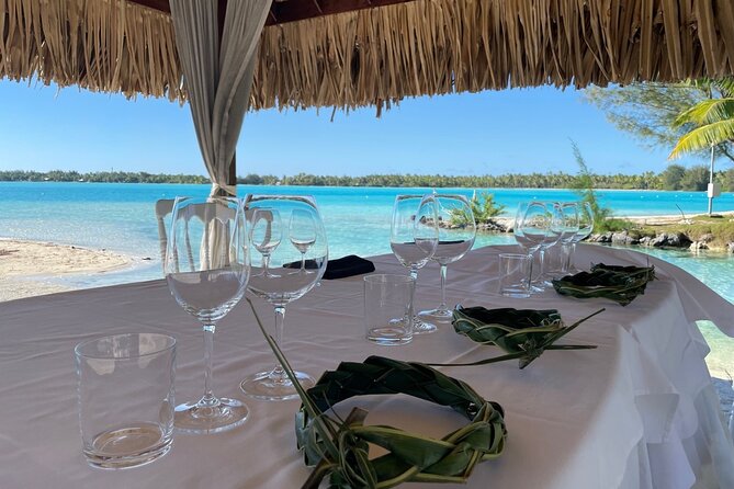 LUXURY Catamaran Bora Bora : The Sunset Escape - The crew makes the difference