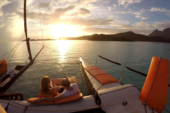 LUXURY Catamaran Bora Bora : The Sunset Escape - The 46-foot Vitamin Sea catamaran