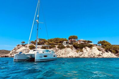 Luxury Catamaran sailing with welcome Drinks Tapas Max10-12Person