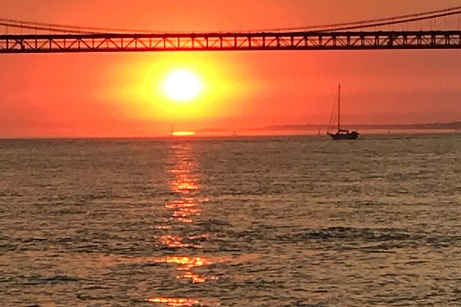 LUXURY Catamaran Sunset and Wine cruise - Why a sunset sail works so well in Lisbon