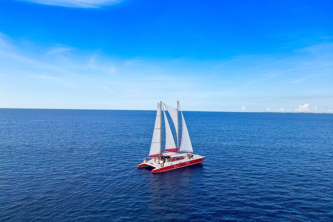 Luxury Champagne and Lobster Sail to Boca Catalina - The best reasons to book this Aruba sail