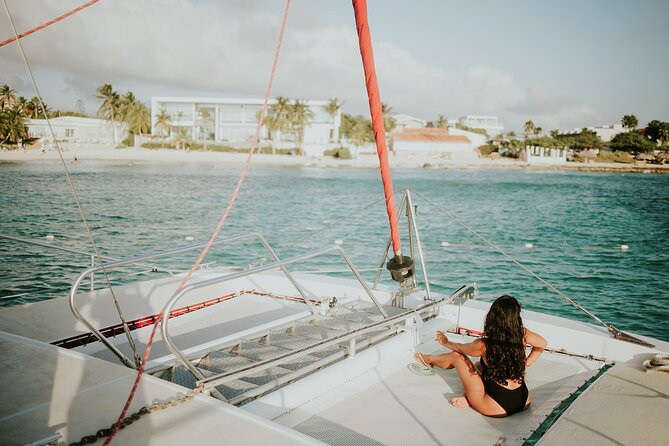 Luxury Champagne and Lobster Sail to Boca Catalina - Meeting at Lucy’s in Oranjestad