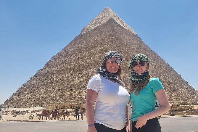 Luxury Day Tour to Giza pyramids, Memphis, and Saqqara - Who should book this experience