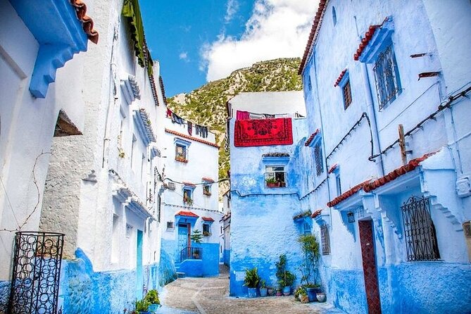 luxury day trip to Chefchaouen From fes by small group - The 8:00 a.m. departure and the ride north
