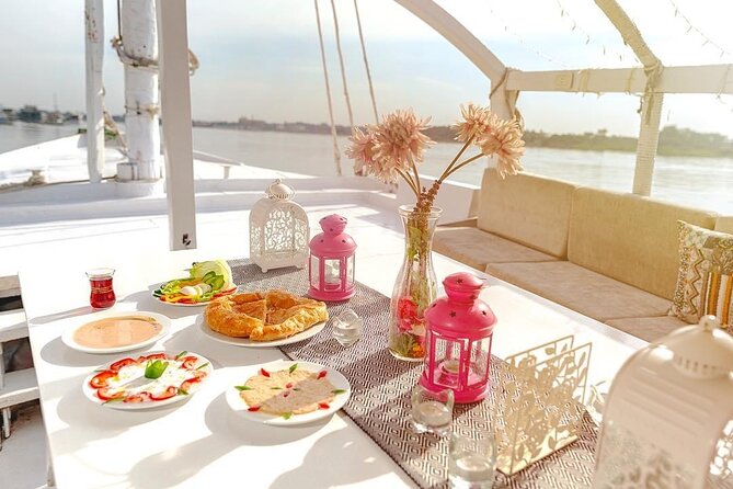 Luxury Felucca on the Nile with Lunch - Guides and the personal touch