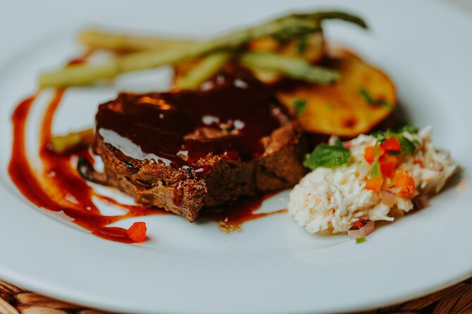 Luxury Four-Course Caribbean Dinner Cruise Experience - Cocktails, Prosecco, and the open bar