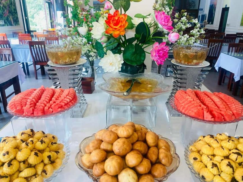 Luxury Limousine Tour: Hoa Lu, Trang An/Tam Coc & Mua Cave - How to prepare for a hot, active day