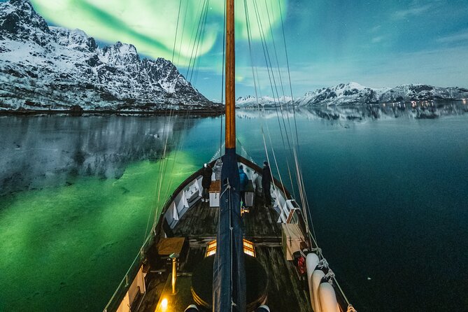 Luxury Northern Lights Yacht Cruise with Hot Tub from Tromsø - The Northern Lights: wonderful when nature cooperates