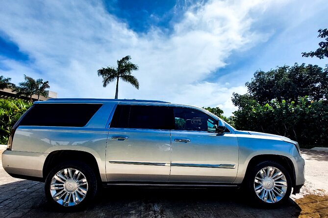 Luxury one way Cancun transfer from Cancun airport - Who should book this airport ride?