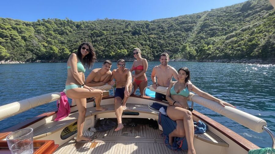 Luxury Private Boat Tour to Elaphiti Islands (4 hours) - The captain shapes the day