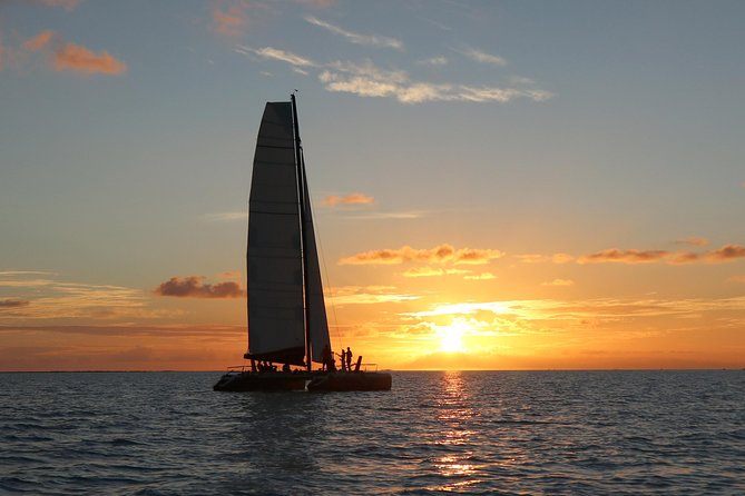 LUXURY PRIVATE Catamaran Bora Bora : The Sunset Escape - What the sunset cruise actually includes