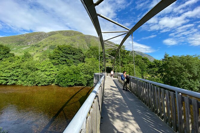 Luxury/Private Day Tour of Highland/Glencoe/Lochs from Glasgow - What the driver service does well