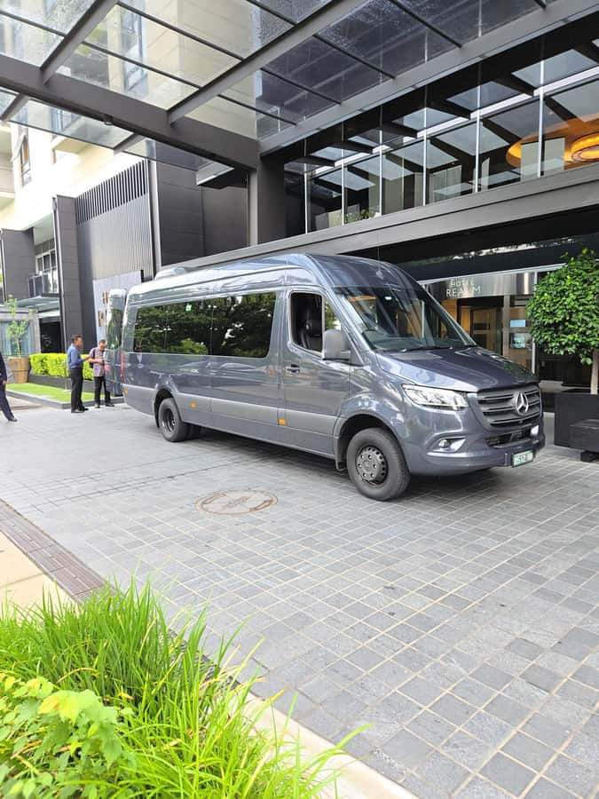 Luxury Private Great Ocean Road Tour – Up to 14 Guests - Lorne and the long pause in Apollo Bay