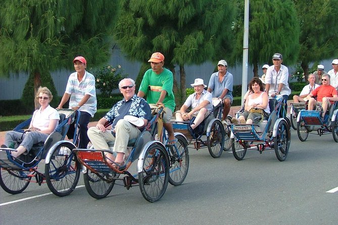 LUXURY Private Hanoi City Full-Day Tour - Ho Chi Minh’s mausoleum and complex