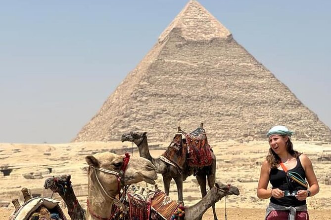Luxury Private Tour Giza Pyramids ,Egyptian Museum and Bazaars - Two hours at the Pyramids of Giza