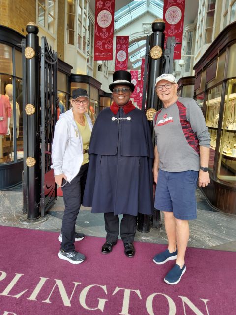 Luxury Private Tour in London with Lunch - Tower of London, Tower Bridge, and the City