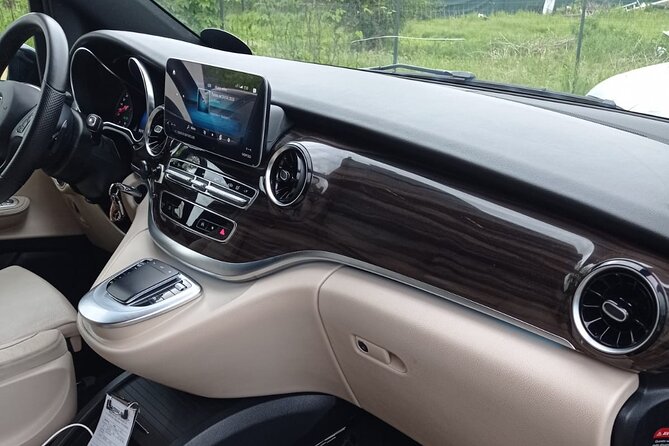 Luxury Private Transfer from/to Fiumicino Airport to Rome Center - Price and value at about $40.85 per person