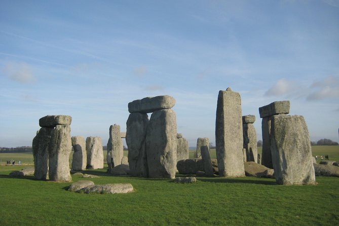 Luxury Private Vehicle Day Hire from & to London via Stonehenge & Windsor Castle - My verdict on Stonehenge and Windsor in one day