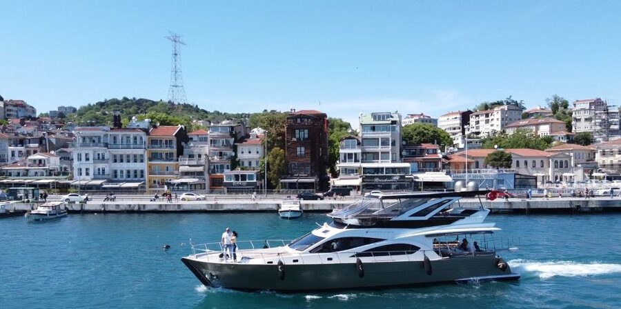 Luxury Private Yacht Rental - Rumeli Fortress and Anatolian Fortress