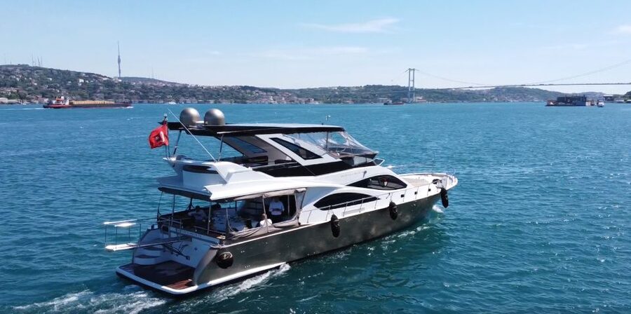 Luxury Private Yacht Rental - Pickup in a private van