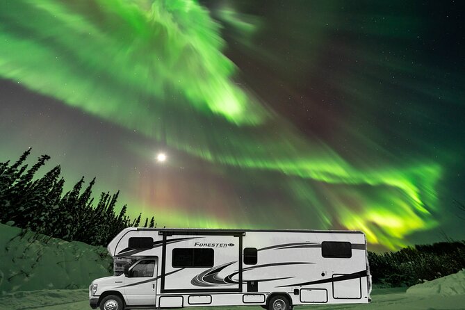 Luxury RV Small Group Aurora Chasing Tour with Photography - Starting at 10:00 pm from your Fairbanks hotel