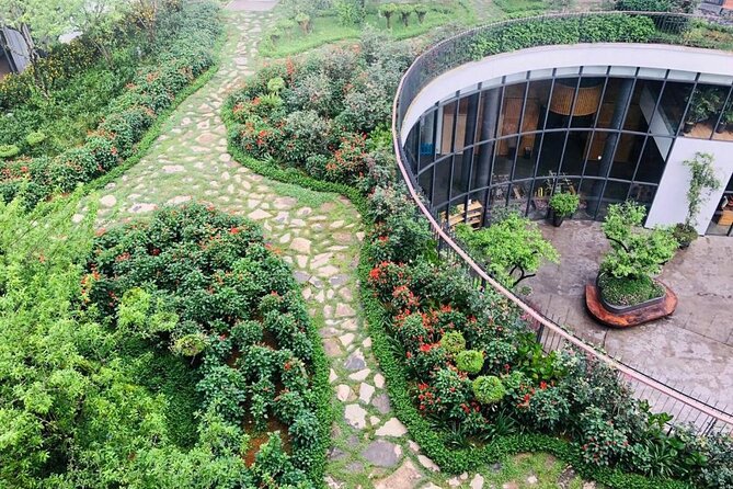 LUXURY SAPA TOUR 2D1N -Stay At 5 Star Hotel-Transfer by sleep bus - Day one on the mountain trails