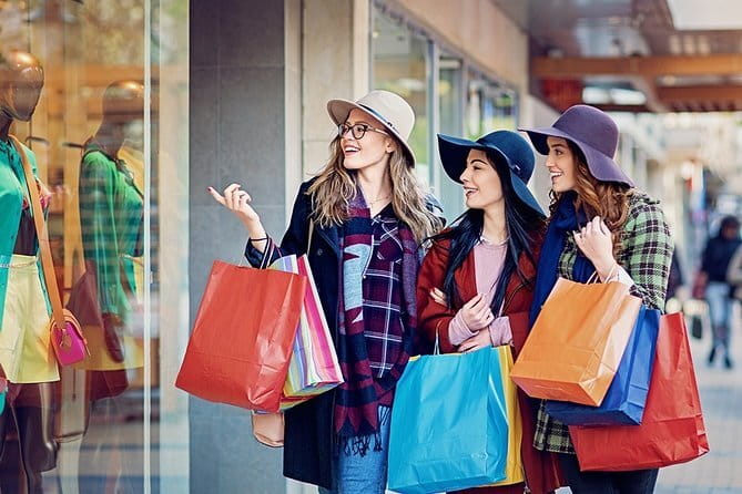 Luxury Shopping Experience: Private Chauffeur to The Mall & Prada - Key points to know before booking