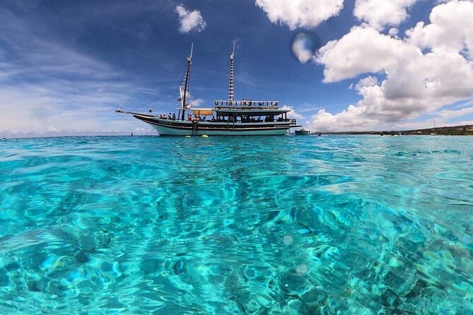 Luxury snorkel trip on a spacious wooden schooner and local lunch - Setting Out From Kralendijk on the Lady Bellais