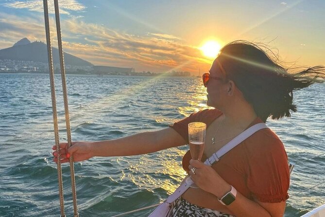 Luxury Sunset Cruise with Prosecco - Prosecco, music, and the mood on board