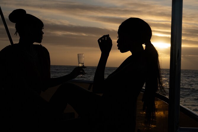Luxury Sunset Cruise with Prosecco - Choosing between the first and second levels