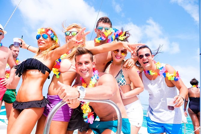 Luxury Sunset Party Boat - Private boat rules and shared departures