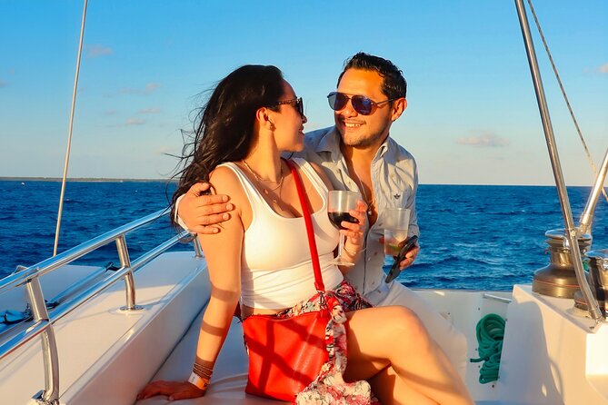 Luxury Sunset Sailing Cruise in Cancun with Light Dinner and Open Bar - Photos are optional, but prepare for the sales pitch