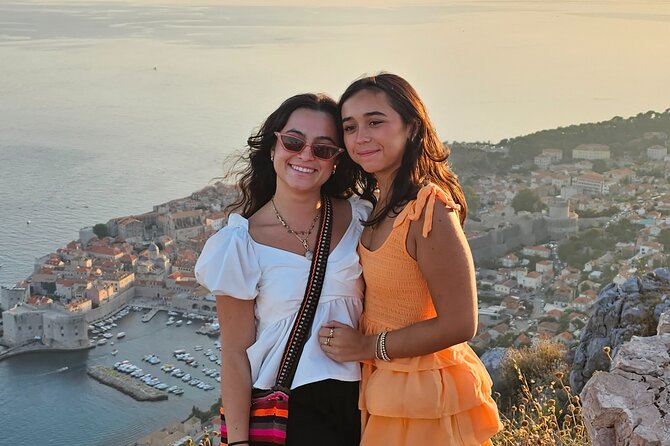 Luxury Sunset Tour with Wine Tasting - Sunset wine tasting with three Croatian pours