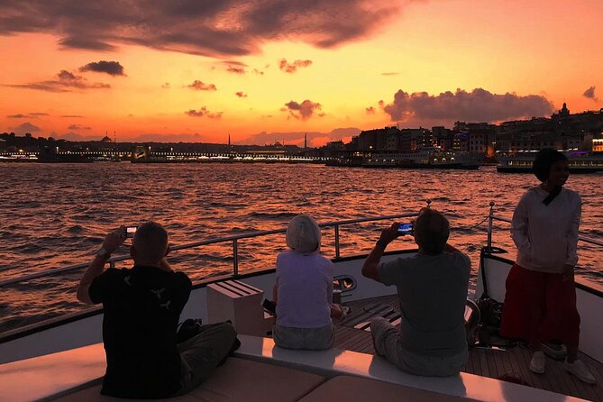 Luxury Sunset Yacht Cruise on the Bosphorus – Refresh & Relax - Beylerbeyi Palace and Küçüksu Palace from the water