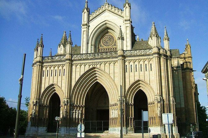 Luxury Tour By Alava (Vitoria-Gasteiz and Salinas De Añana) - Key details before you book