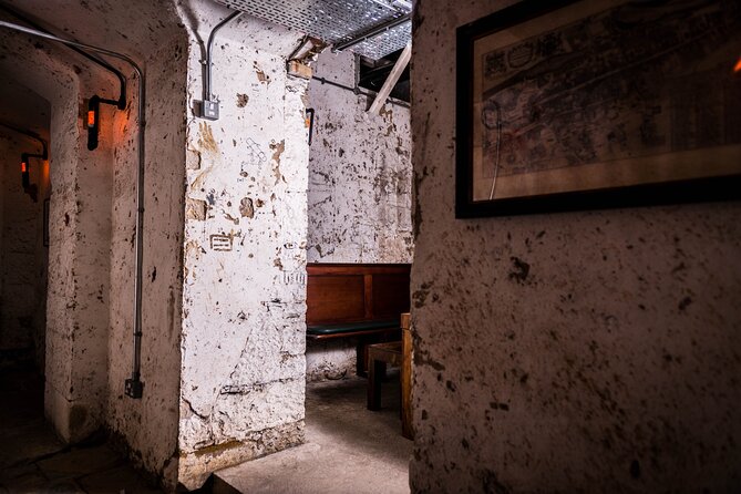 Luxury Whisky Tasting in Edinburgh's Underground Vaults | 90min - How the 90-minute whisky session unfolds