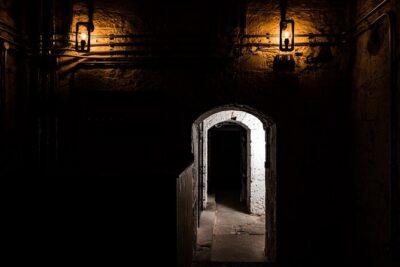 Luxury Whisky Tasting in Edinburgh’s Underground Vaults | 90min