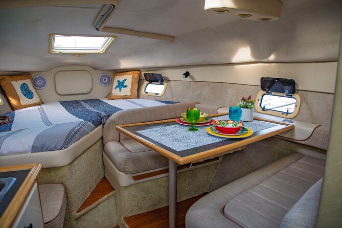 Luxury Yacht Charter and Arch Tour in Cabo San Lucas - The food and drinks included for your group