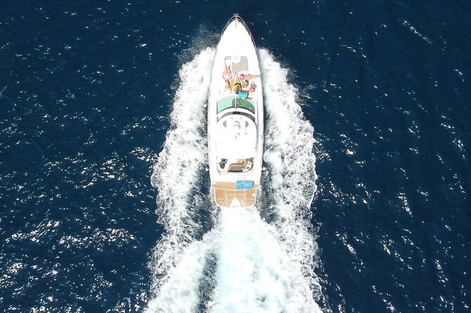 Luxury yacht for private tour EN Cabo San Lucas - Stop two: Playa del Amor and the gentler side of Cabo