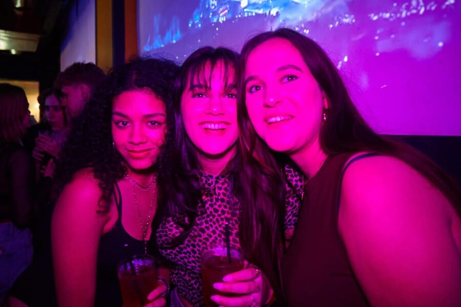 Lyon: Riviera Bar Crawl Party with Free Shots and Vip Entry - Why a Lyon bar crawl can work so well