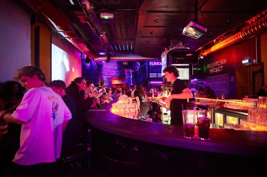 Lyon: Riviera Bar Crawl Party with Free Shots and Vip Entry - Is $23 a fair price?