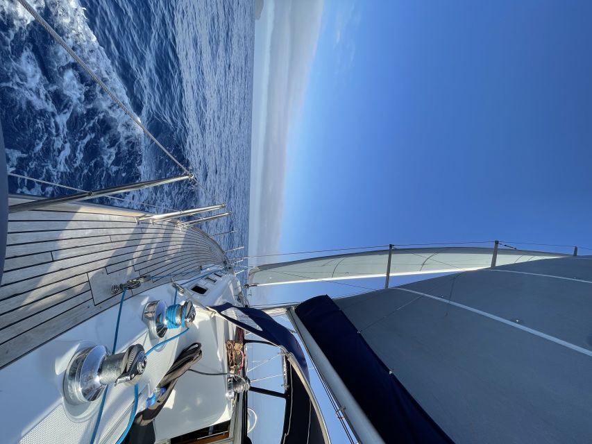 Madeira: Luxury Yacht & Sailing Sunset Tour - Finding the blue-hulled boat at Cais 8