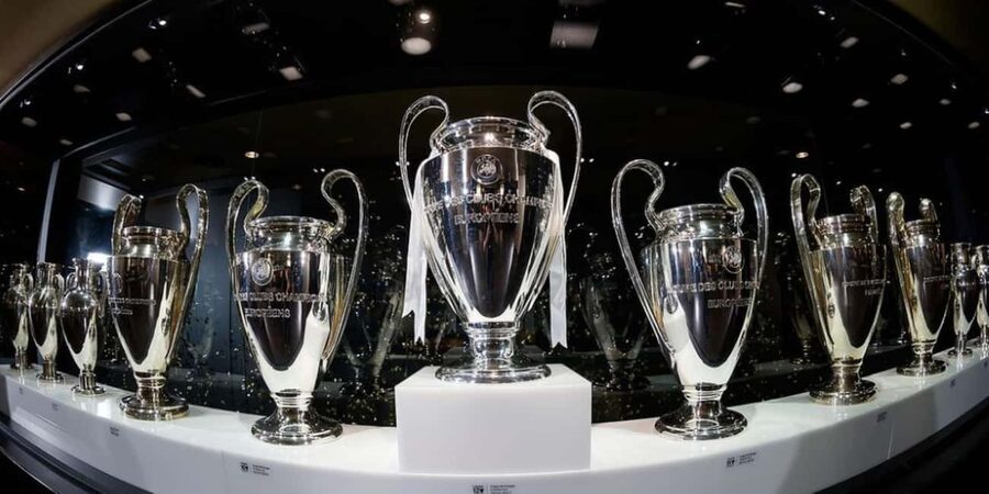 Madrid: Private VIP Real Madrid Bernabeu Stadium Tour - Meeting at Gate 93 and Entering the Stadium