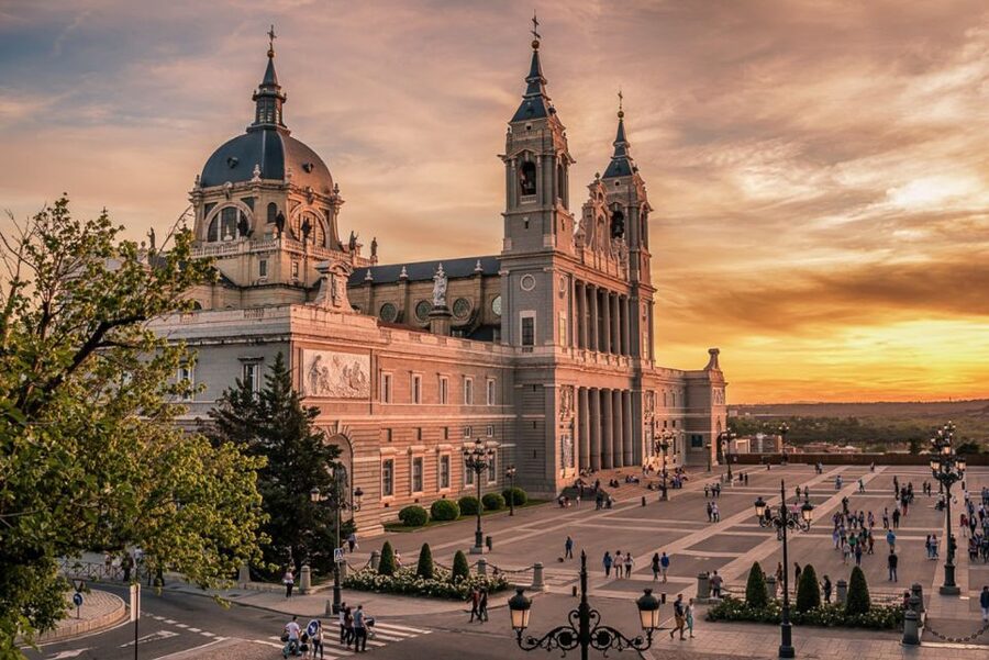 Madrid: VIP Private visit to Royal Palace and Prado Museum - My practical advice before booking