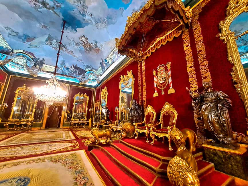 Madrid: VIP Private visit to Royal Palace and Prado Museum - Entering Madrid’s Royal Palace