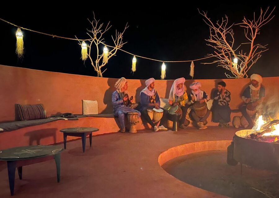 Majestic Desert: 3-Day Luxury Journey from Marrakech to Fes - Transport, groups, and the pace of the route