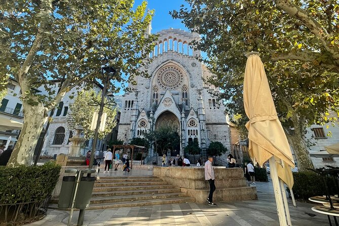 Mallorca Full-Day VIP Tour: Valldemossa, Deià & Sóller Experience - Valldemossa: cobbled lanes and Chopin connections