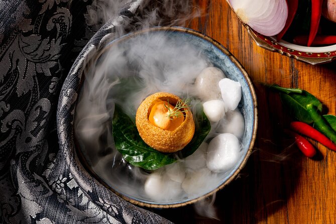 Manohra Cruise Luxury Dining - Why this cruise feels different from Bangkok’s big dinner boats